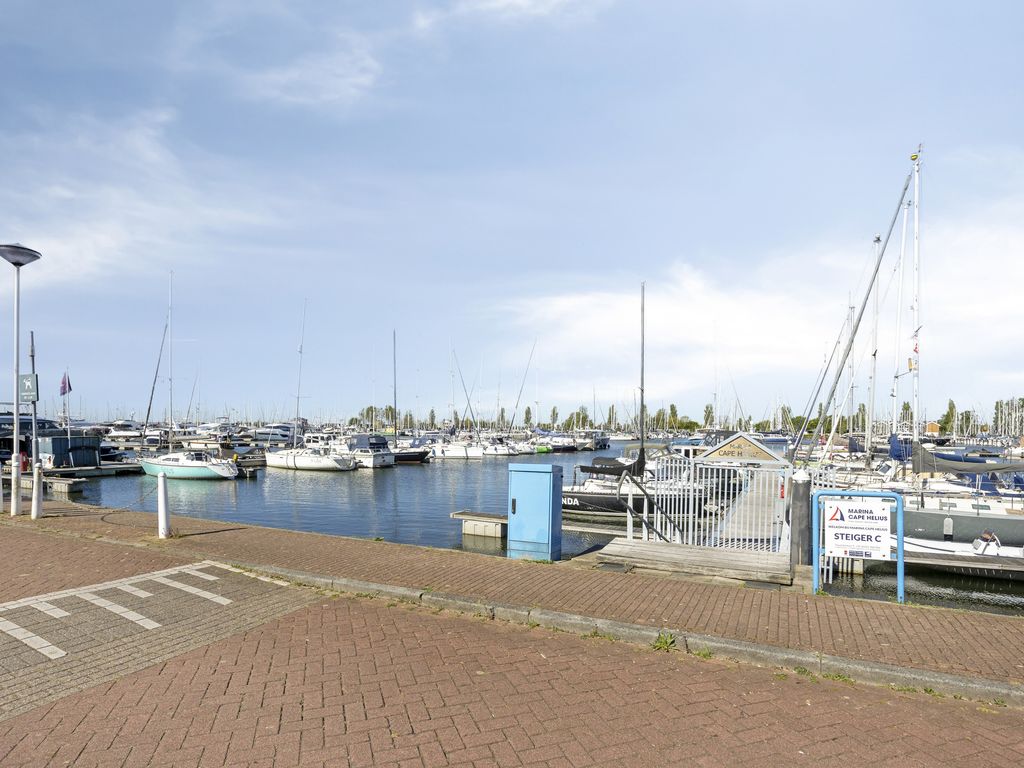 Nieuwe Zeedijk 1K306, HELLEVOETSLUIS