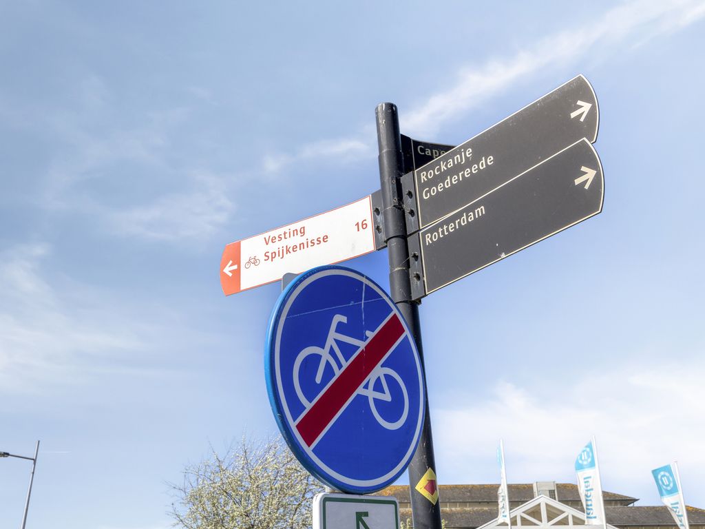 Nieuwe Zeedijk 1K306, HELLEVOETSLUIS