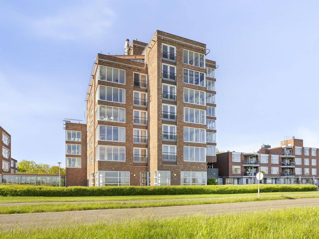 Boulevard 5, ROZENBURG