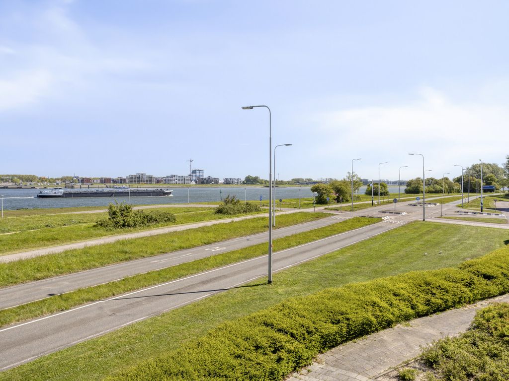 Boulevard 5, ROZENBURG