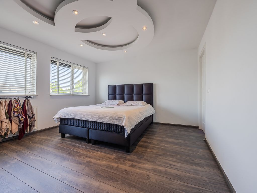 Rondostraat 83, HELLEVOETSLUIS