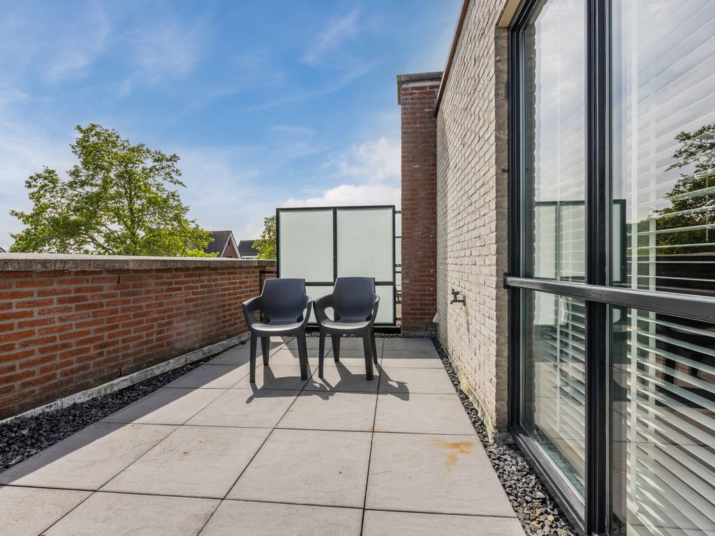 Rondostraat 83, HELLEVOETSLUIS