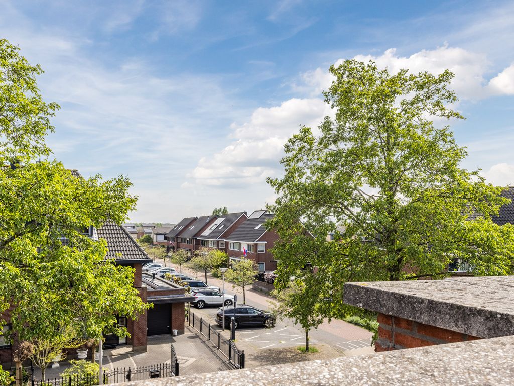 Rondostraat 83, HELLEVOETSLUIS