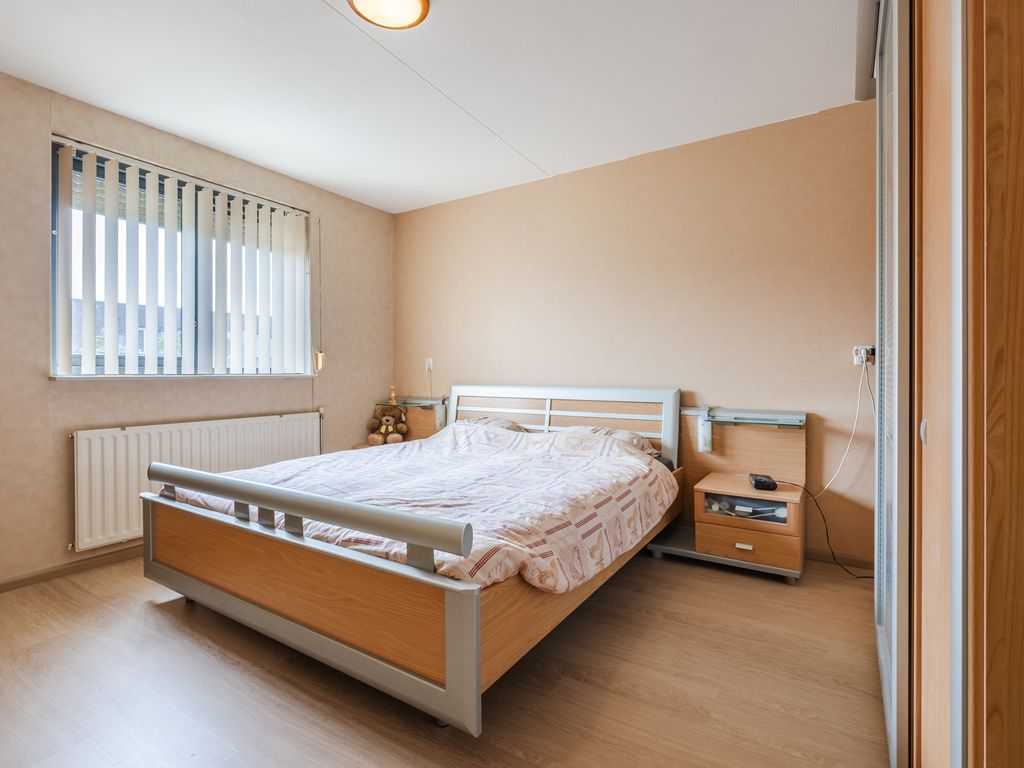 Uniceflaan 23, HELLEVOETSLUIS