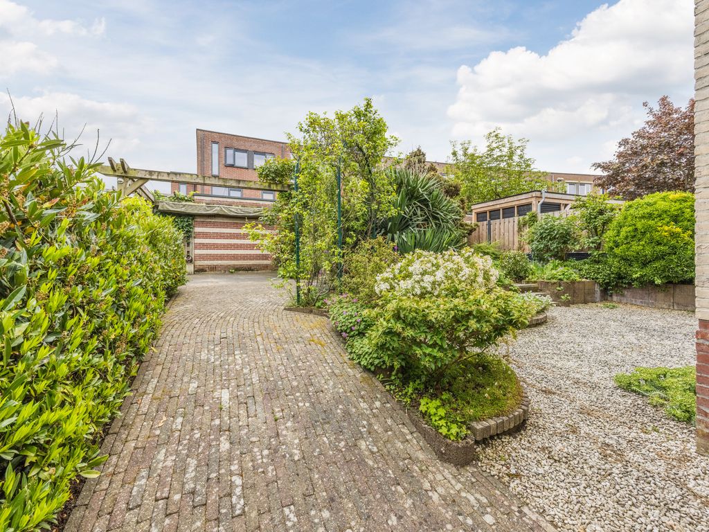 Uniceflaan 23, HELLEVOETSLUIS