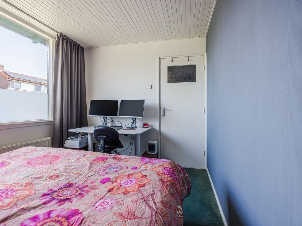 Aalbrecht van Beijerenstraat 91, HELLEVOETSLUIS