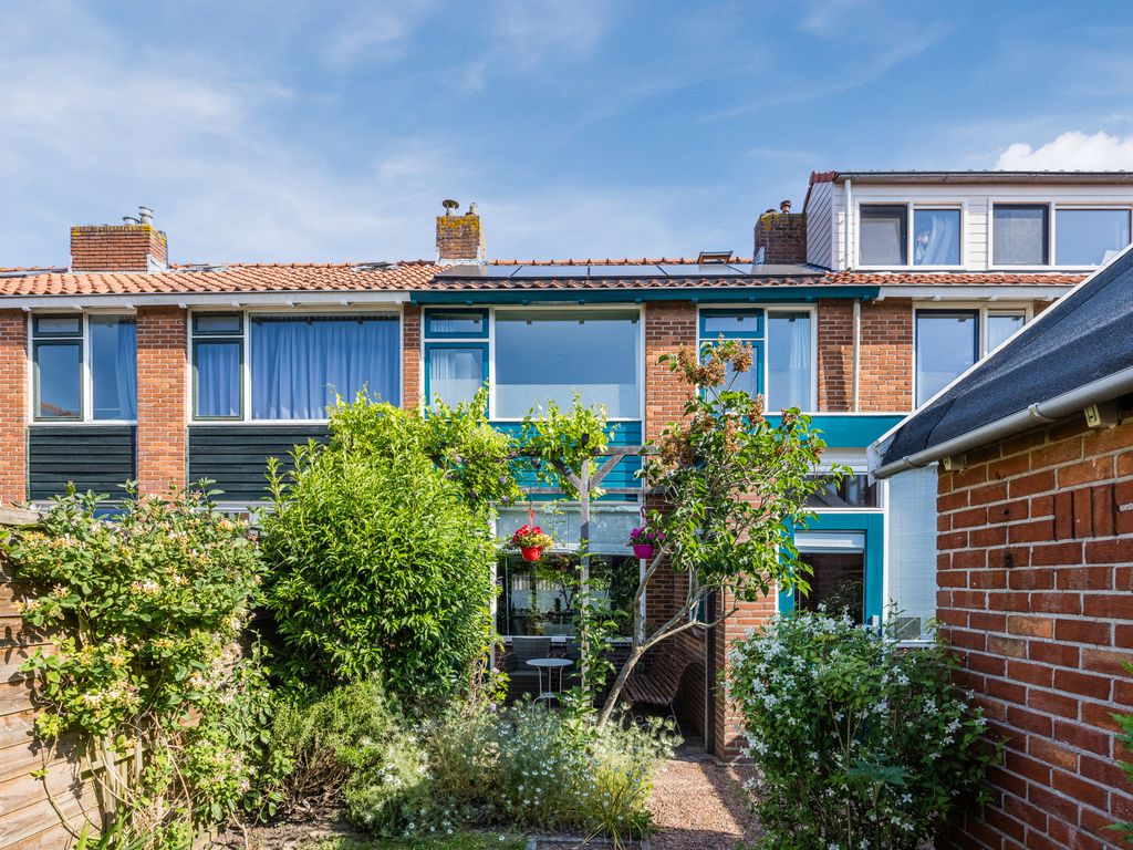 Aalbrecht van Beijerenstraat 91, HELLEVOETSLUIS