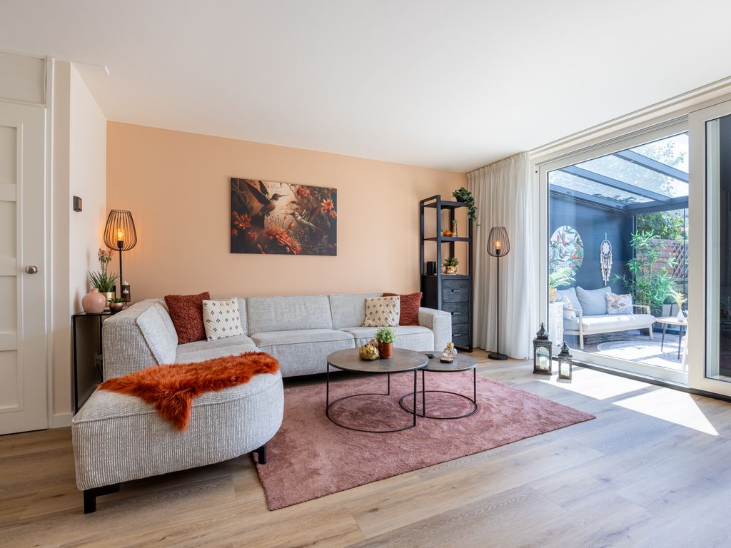 Largostraat 22, HELLEVOETSLUIS