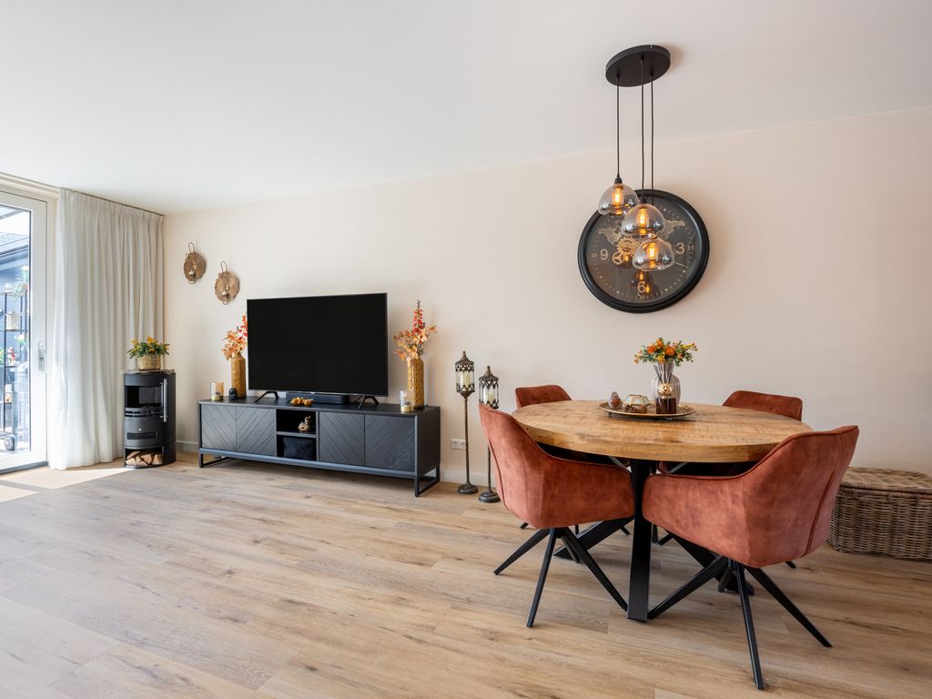 Largostraat 22, HELLEVOETSLUIS