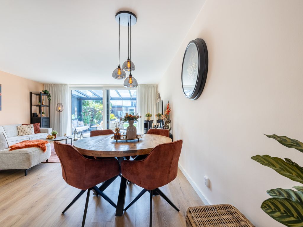 Largostraat 22, HELLEVOETSLUIS