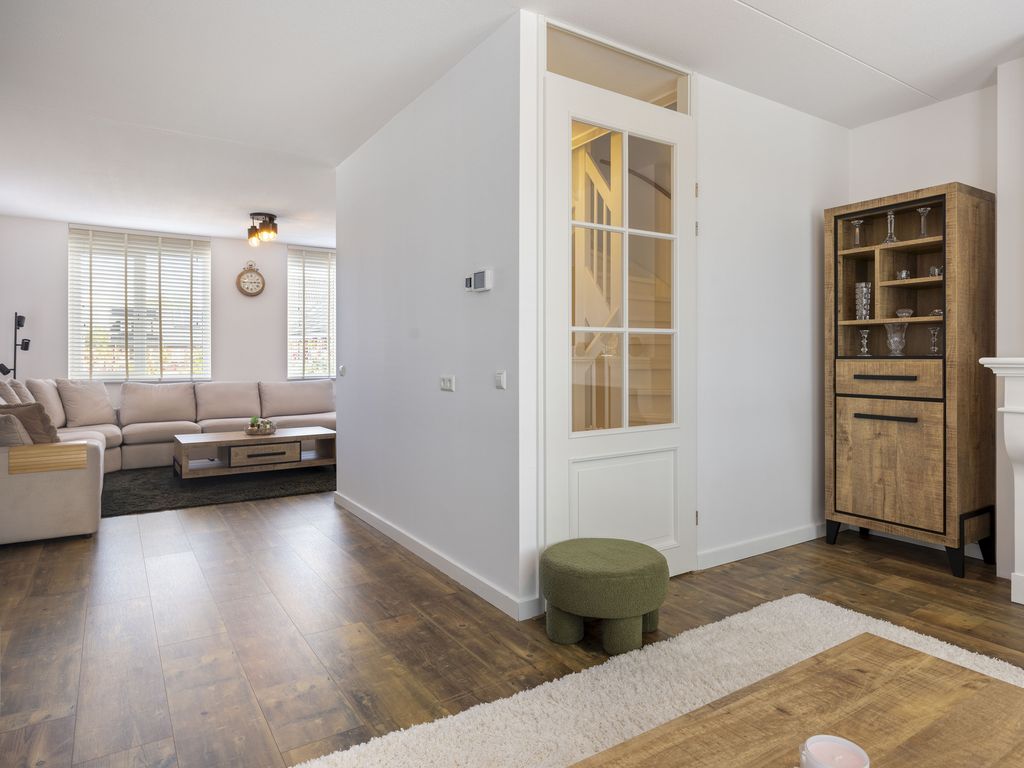 Spoorbaan 27, HELLEVOETSLUIS