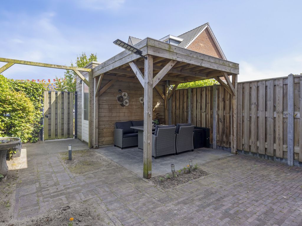 Spoorbaan 27, HELLEVOETSLUIS