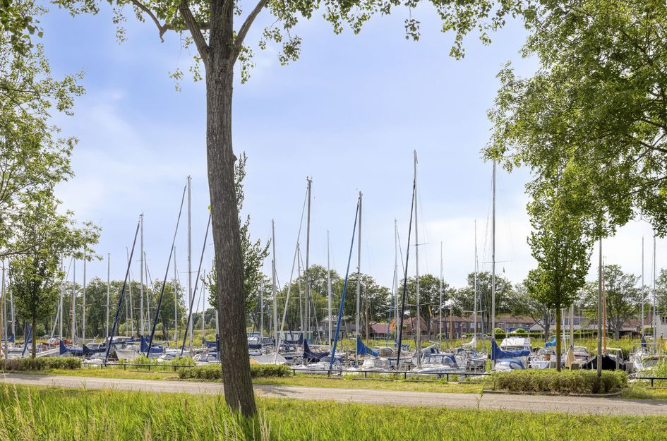 Spoorbaan 27