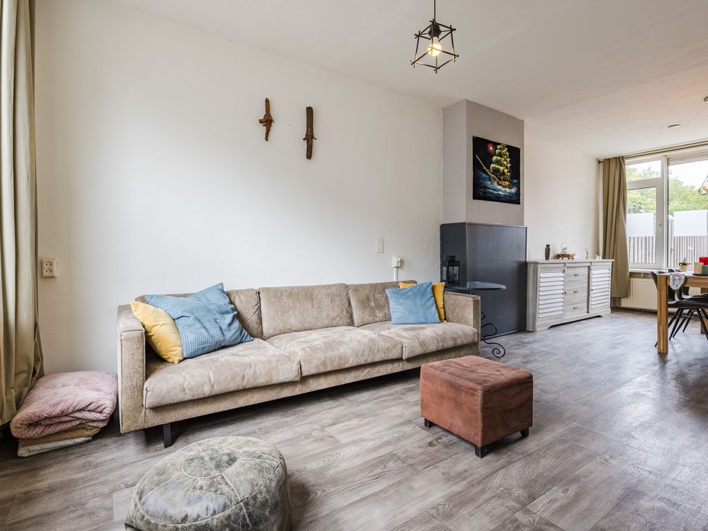Steurweg 90, HOOGVLIET ROTTERDAM