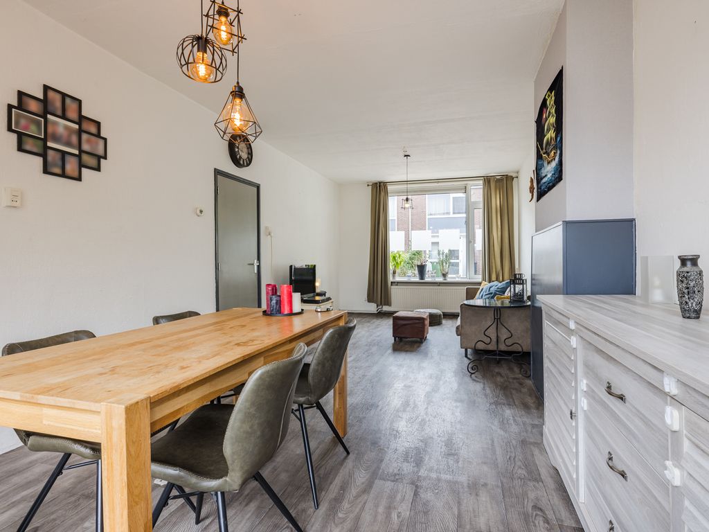 Steurweg 90, HOOGVLIET ROTTERDAM