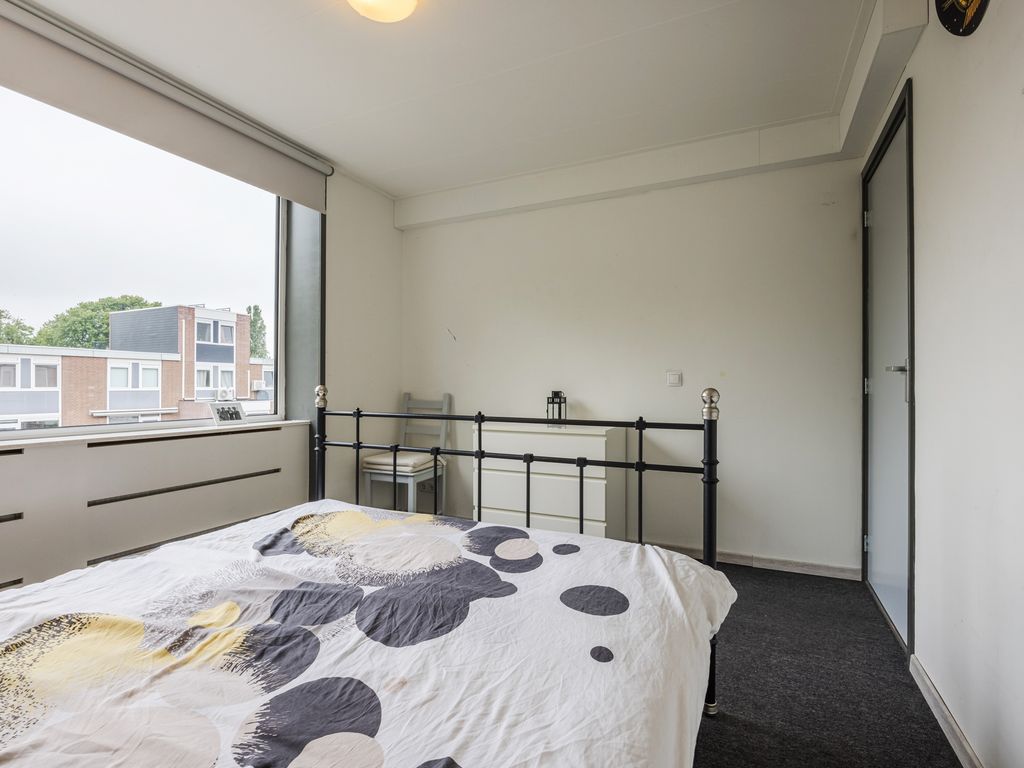 Steurweg 90, HOOGVLIET ROTTERDAM