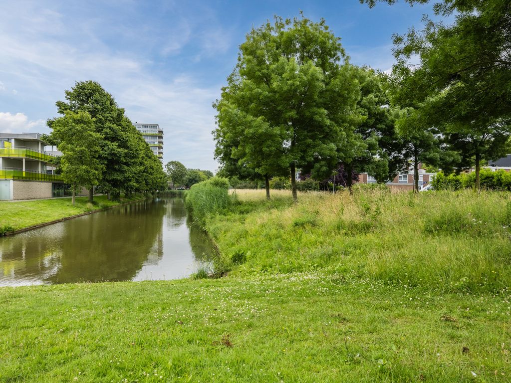Steurweg 90, HOOGVLIET ROTTERDAM