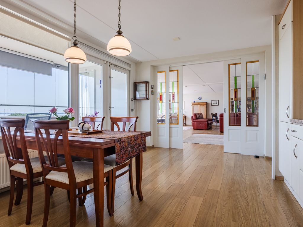P C Hooftstraat 109, HELLEVOETSLUIS
