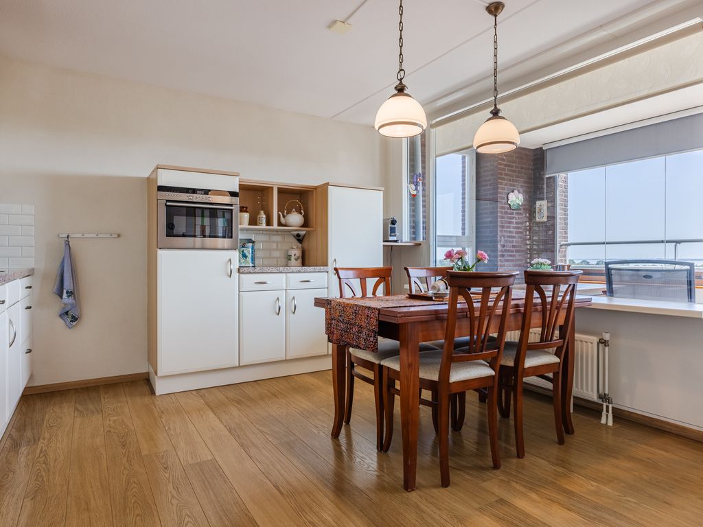 P C Hooftstraat 109, HELLEVOETSLUIS