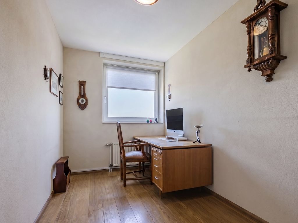 P C Hooftstraat 109, HELLEVOETSLUIS