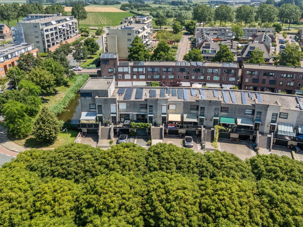 Uniceflaan 44, HELLEVOETSLUIS