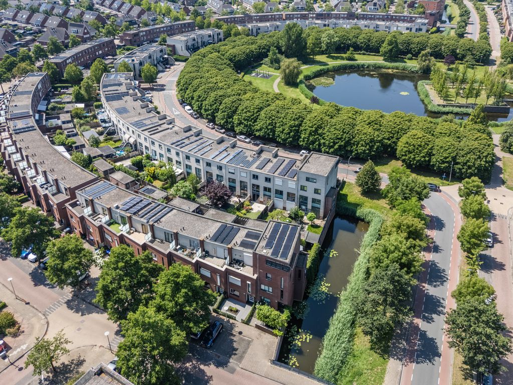 Uniceflaan 44, HELLEVOETSLUIS