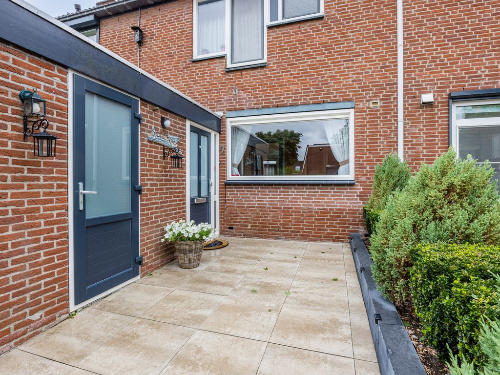Geep 7, HELLEVOETSLUIS