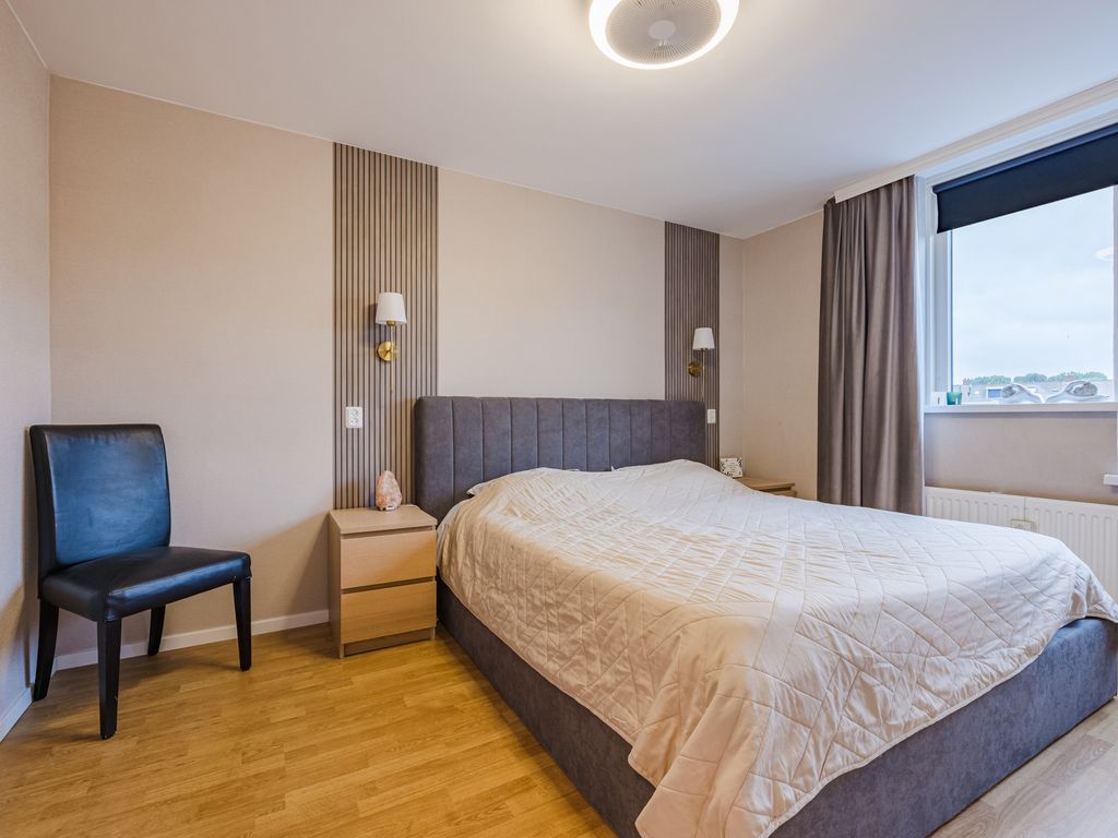 Geep 7, HELLEVOETSLUIS