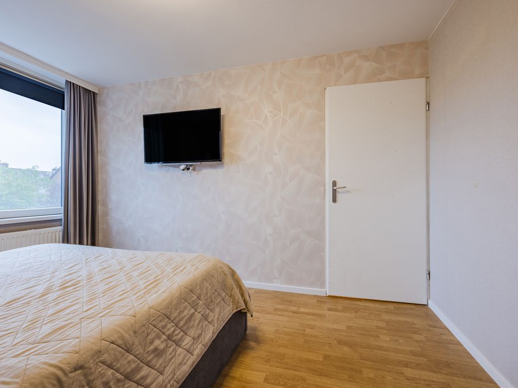 Geep 7, HELLEVOETSLUIS
