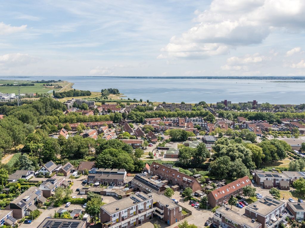 Vuurdoorn 34, HELLEVOETSLUIS