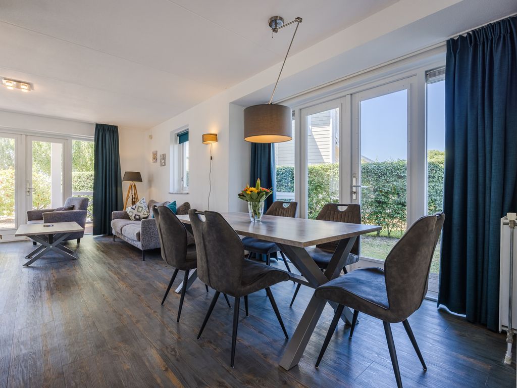 Nieuwe Zeedijk 1K312, HELLEVOETSLUIS