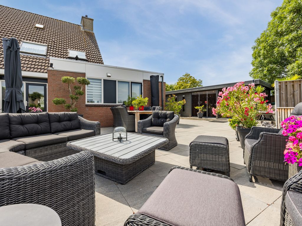 Albert Schweitzerlaan 48, HELLEVOETSLUIS