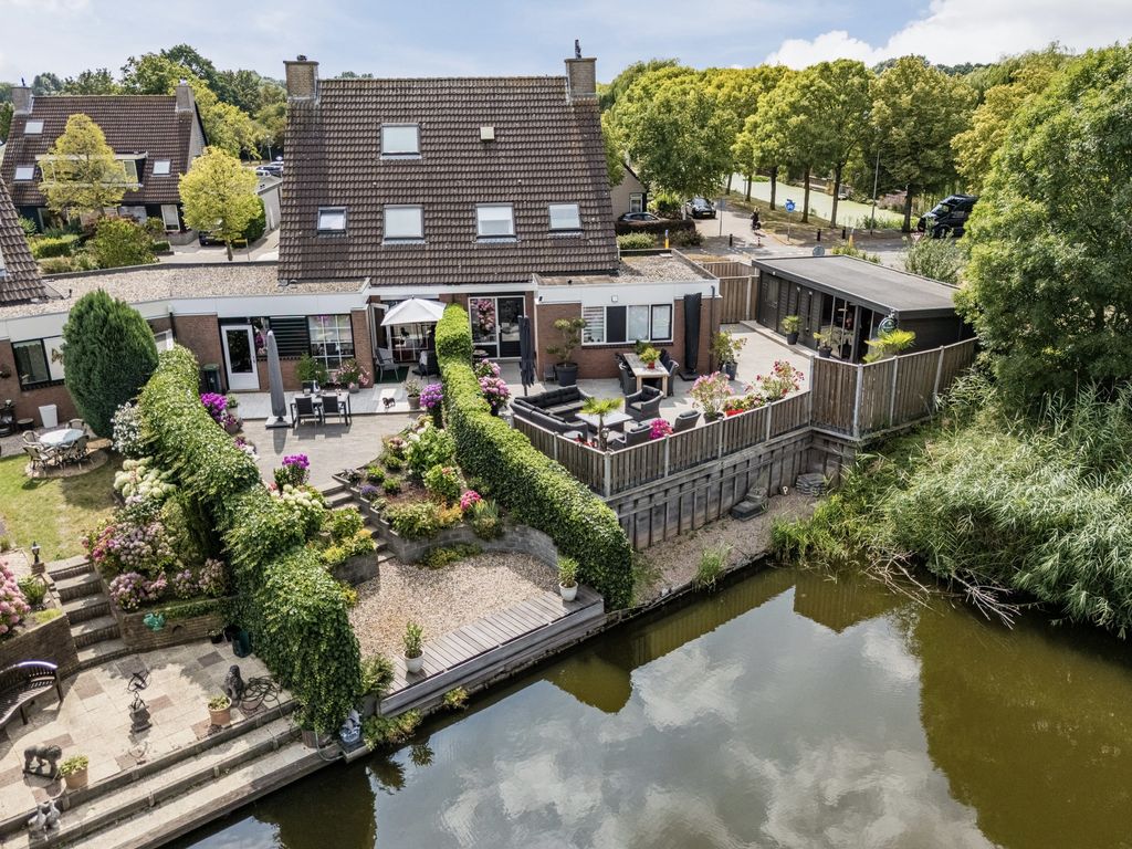 Albert Schweitzerlaan 48, HELLEVOETSLUIS