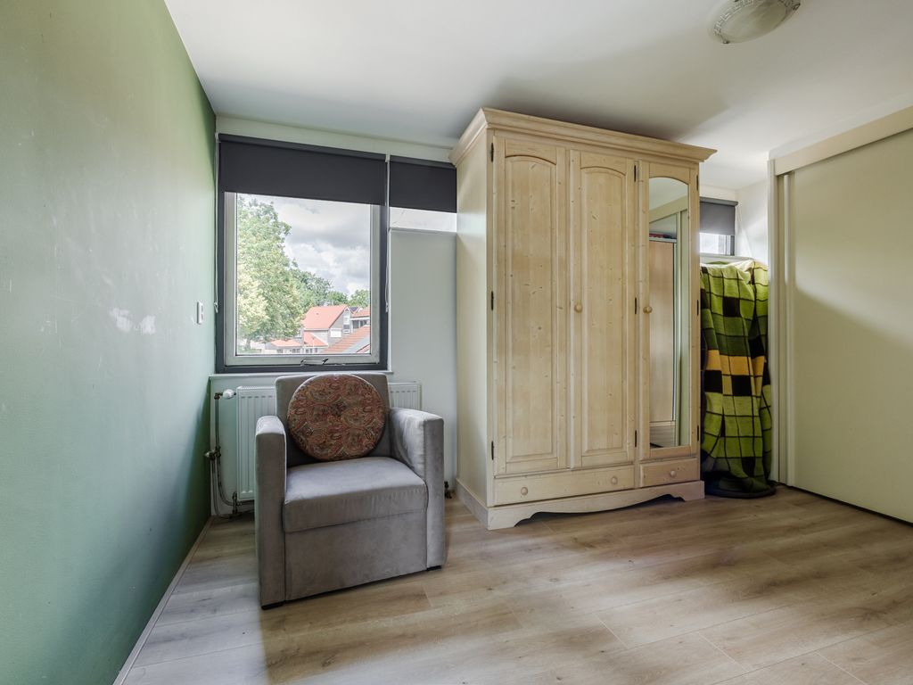 Vuurdoorn 1, HELLEVOETSLUIS