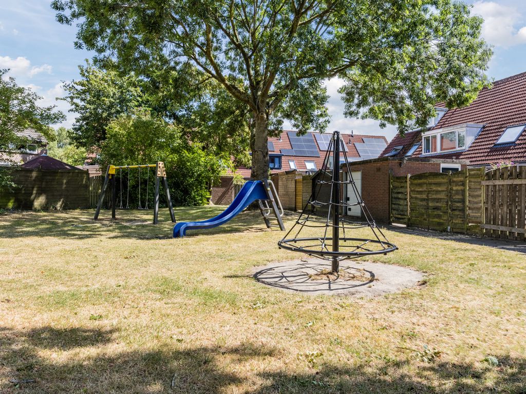 Vuurdoorn 1, HELLEVOETSLUIS