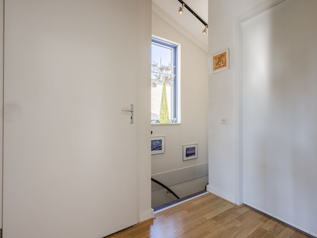 Etudestraat 96, HELLEVOETSLUIS