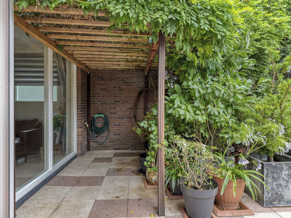 Ondersim 131, HOOGVLIET ROTTERDAM