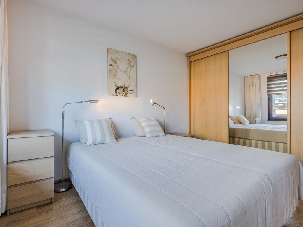 Etudestraat 9, HELLEVOETSLUIS