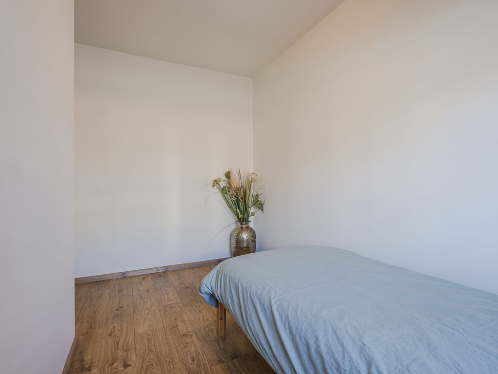 Etudestraat 9, HELLEVOETSLUIS