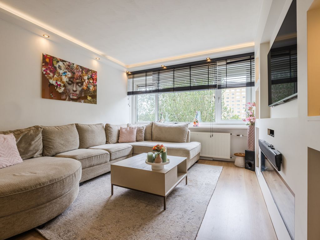 Eikenlaan 5C, SPIJKENISSE