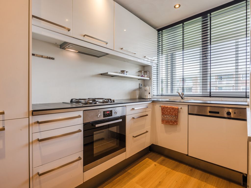 Eikenlaan 5C, SPIJKENISSE