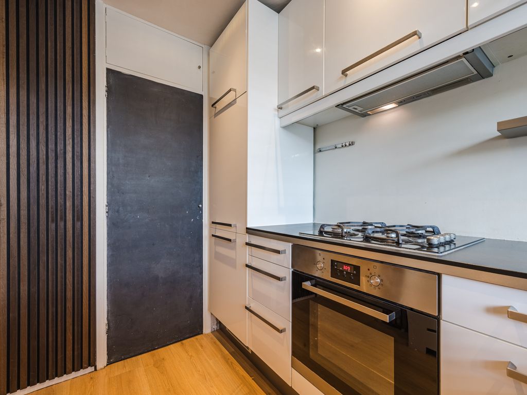 Eikenlaan 5C, SPIJKENISSE