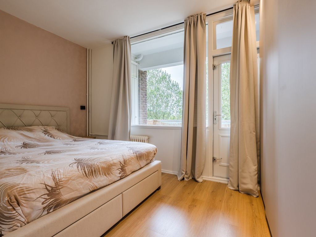 Eikenlaan 5C, SPIJKENISSE
