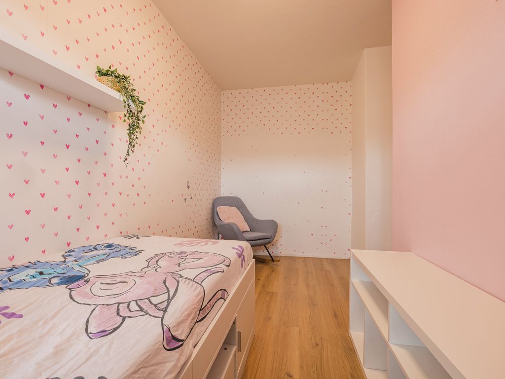 Eikenlaan 5C, SPIJKENISSE