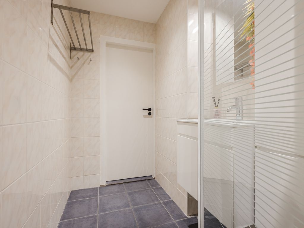 Eikenlaan 5C, SPIJKENISSE