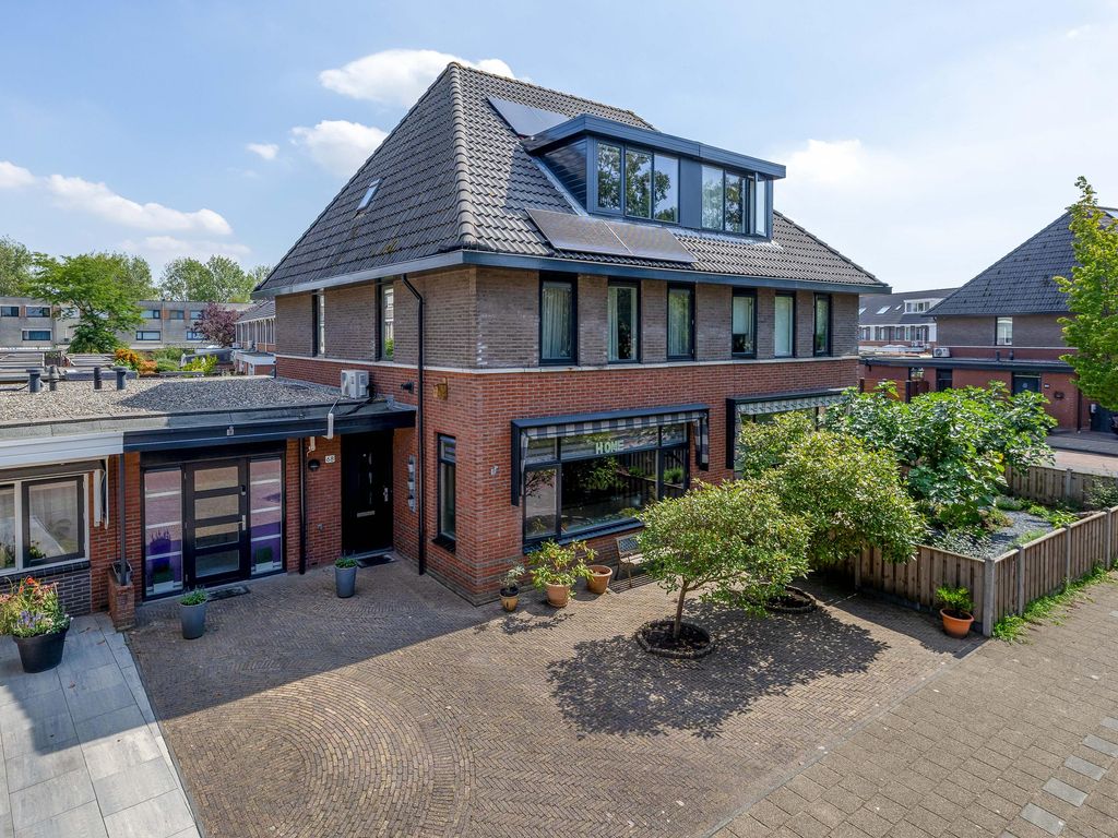 Rondostraat 68, HELLEVOETSLUIS