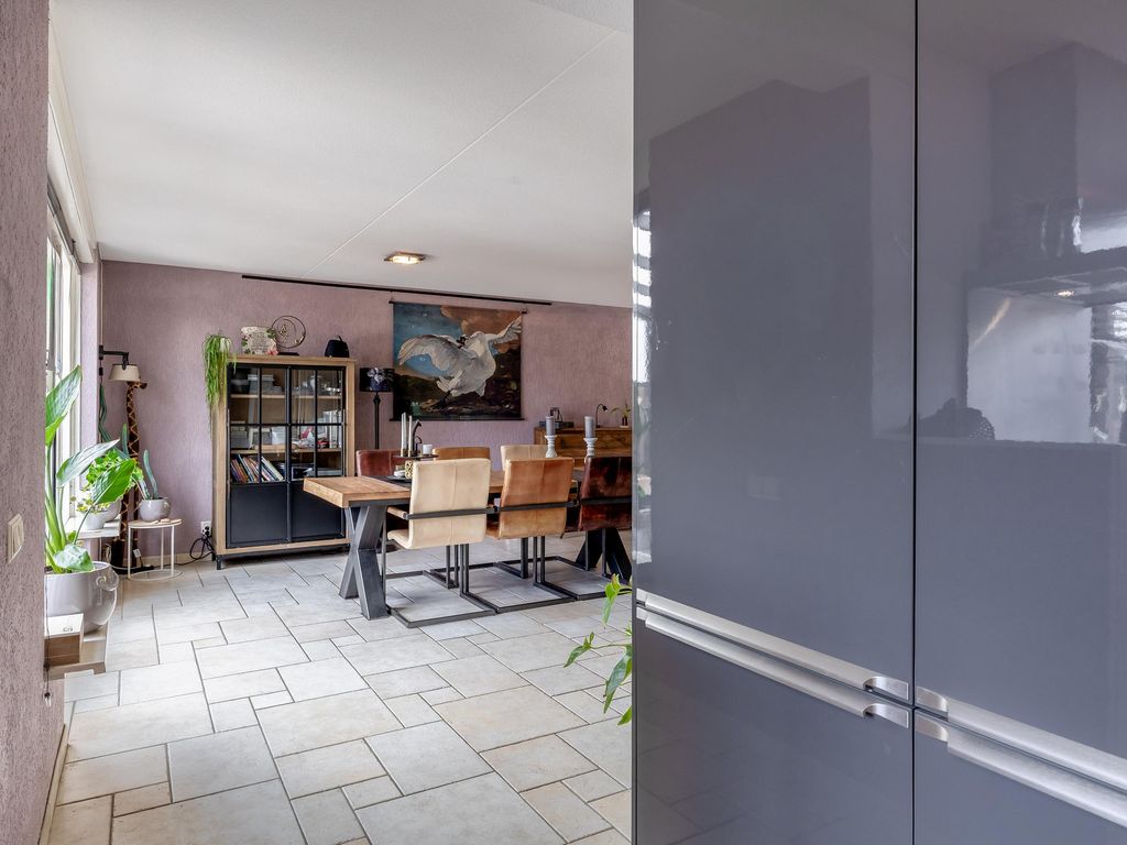 Rondostraat 68, HELLEVOETSLUIS