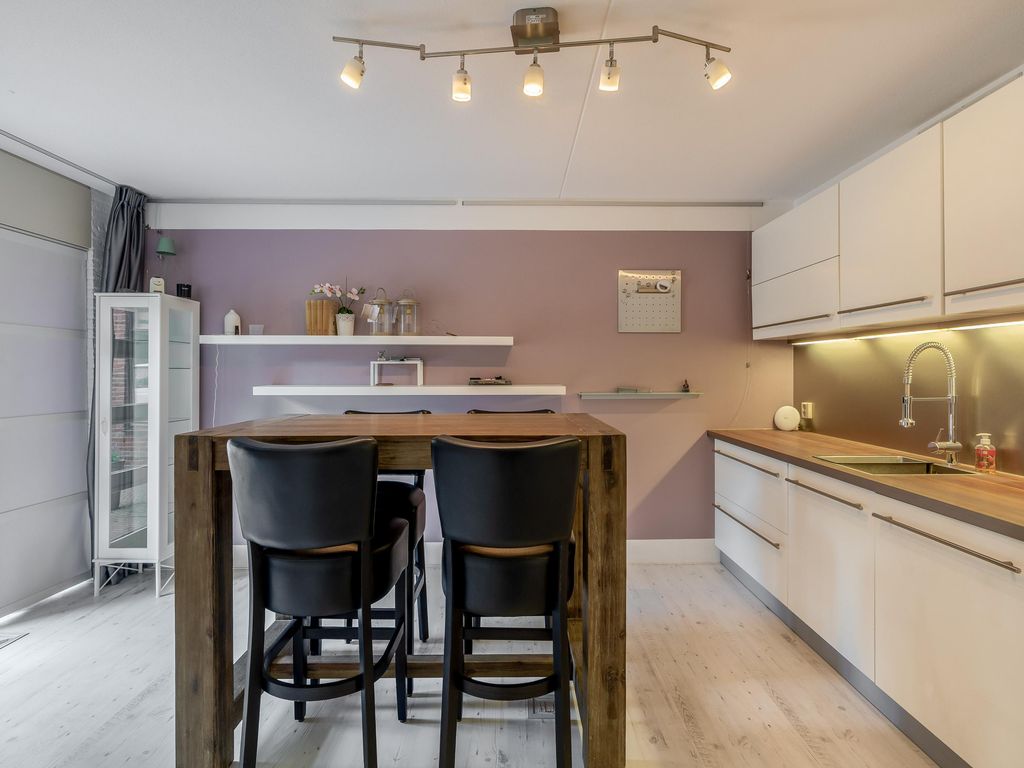 Rondostraat 68, HELLEVOETSLUIS