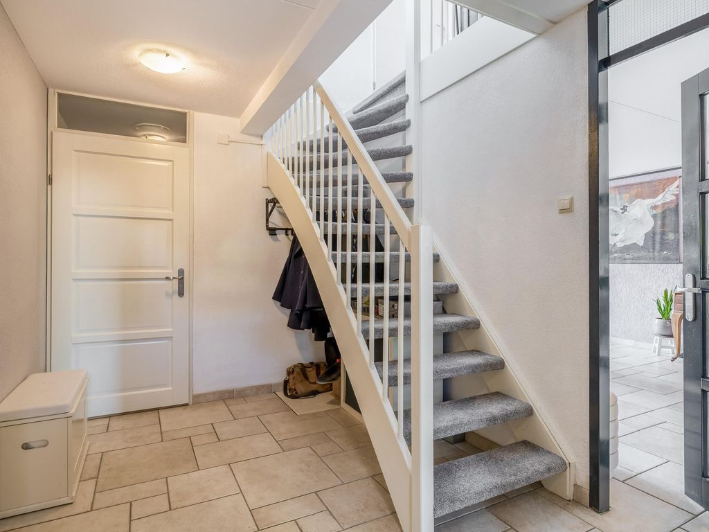 Rondostraat 68, HELLEVOETSLUIS