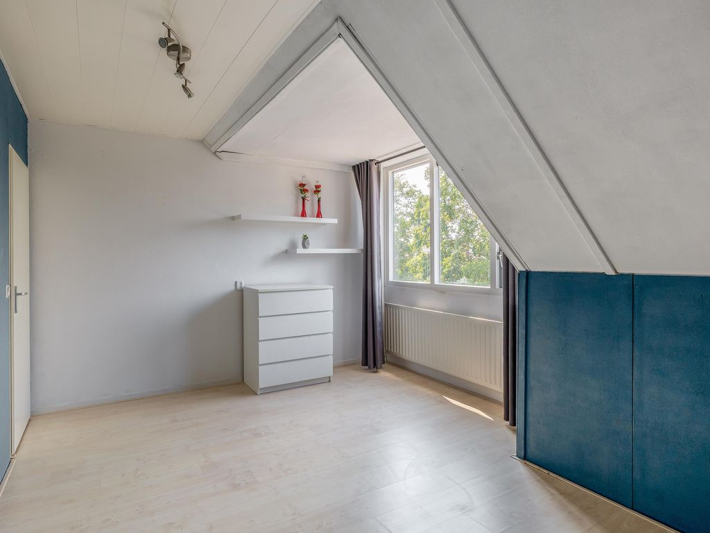 Rondostraat 68, HELLEVOETSLUIS